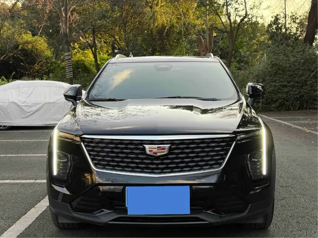 Cadillac XT4 — Фото автомобиля 2