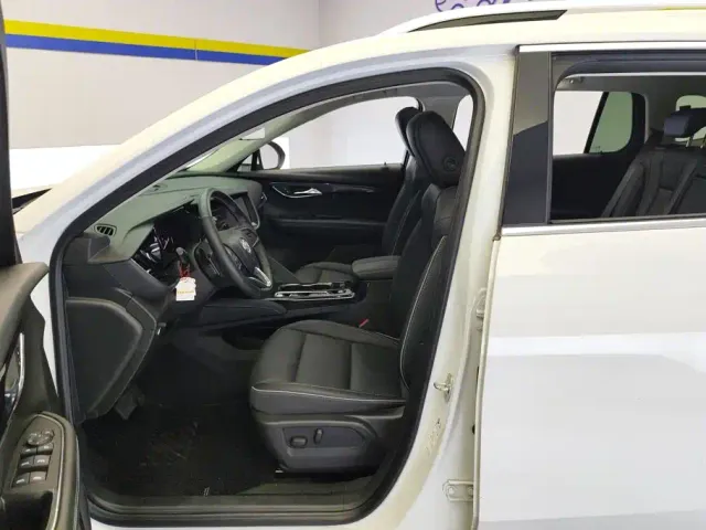 Buick Envision Plus — Фото автомобиля 9