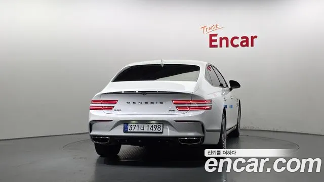 Genesis G80 Бензин 3.5 турбо AWD — Фото автомобиля 3