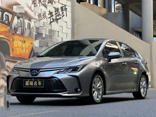 Фотография автомобиля — Toyota Corolla