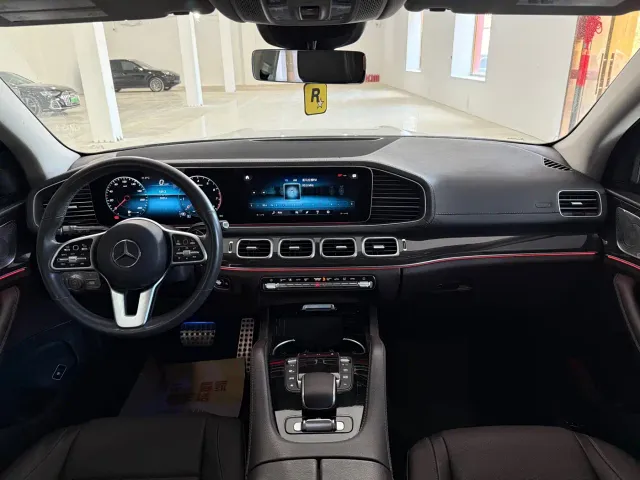 Mercedes-Benz GLS-Class — Фото автомобиля 9