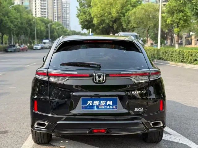 Honda UR-V — Фото автомобиля 10