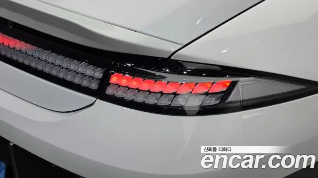 Hyundai Ioniq 6 — Фото автомобиля 8