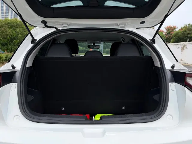 Geely Geometry E Firefly — Фото автомобиля 15