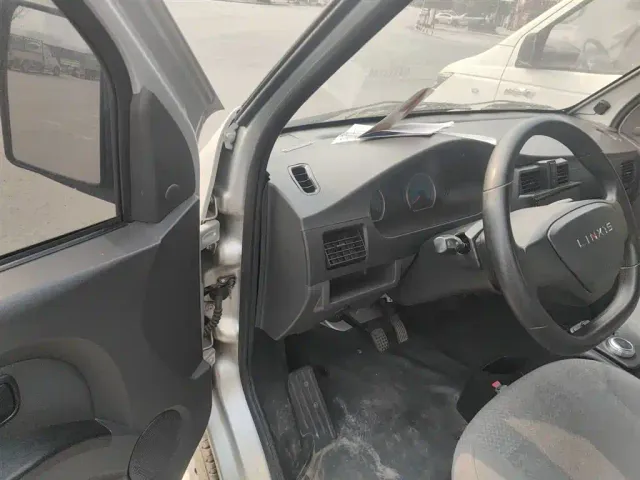 Wuling Electric Truck — Фото автомобиля 15