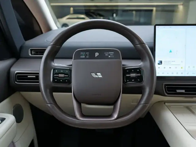 Li Auto MEGA — Фото автомобиля 21