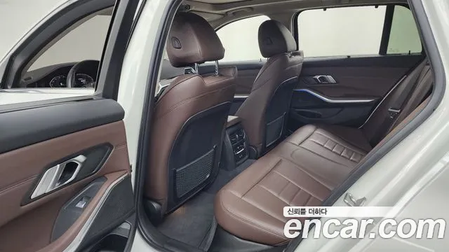 BMW 3-Series 3 серия (G20) 320d Touring Luxury — Фото автомобиля 25
