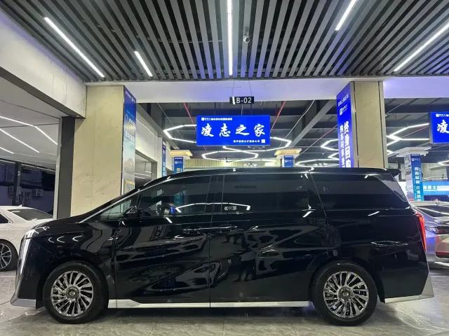 GAC Trumpchi M8 — Фото автомобиля 4