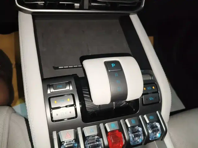 BYD FangChengBao Titanium 3 — Фото автомобиля 13