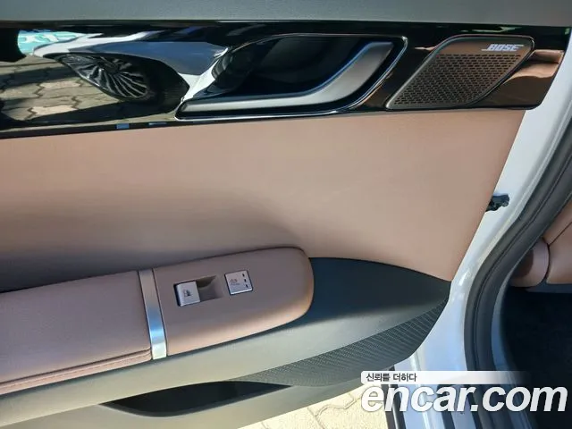 Hyundai Grandeur GN7 — Фото автомобиля 13