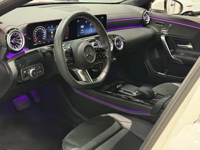 Mercedes-Benz A-Class — Фото автомобиля 15
