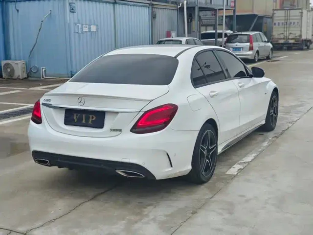 Mercedes-Benz C-Class — Фото автомобиля 4