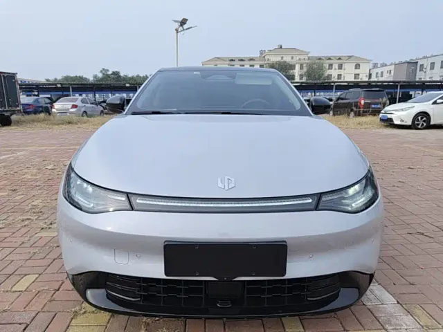 Leapmotor C01 — Фото автомобиля 2