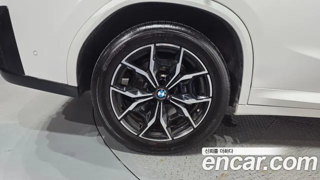 BMW X4 xDrive20i M Sport — Фото автомобиля 5