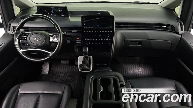 Hyundai Staria — Фото автомобиля 10
