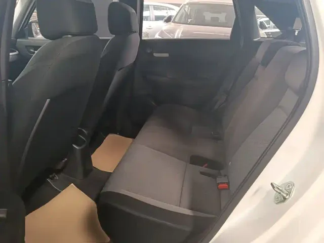 Honda Fit — Фото автомобиля 16