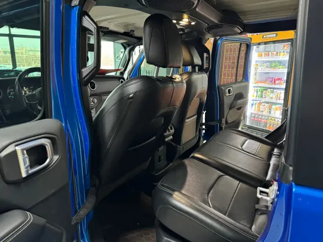 Jeep Wrangler 4xe — Фото автомобиля 6
