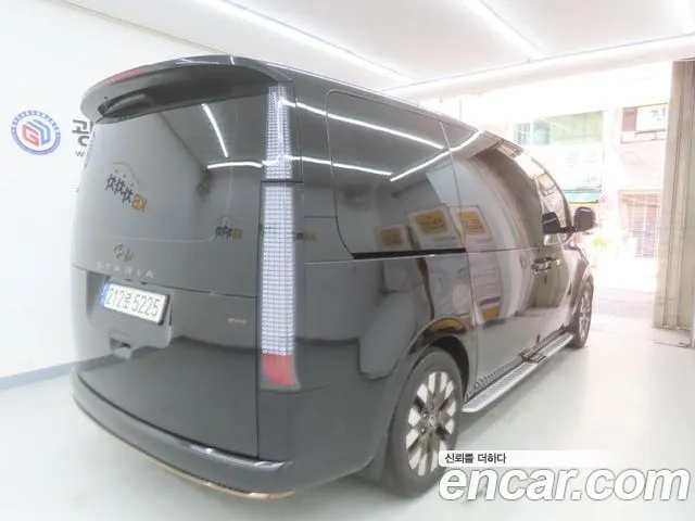 Hyundai Staria — Фото автомобиля 2