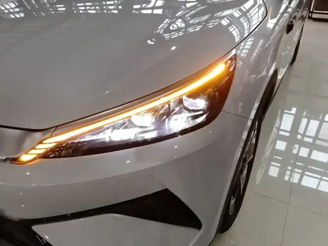 BYD Yuan PLUS — Фото автомобиля 23
