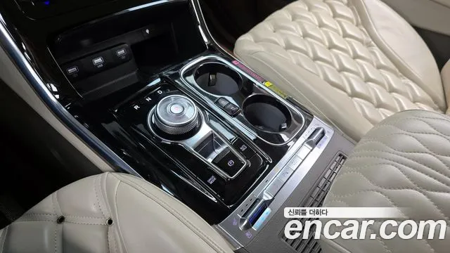Kia Canival Carnival 4 поколение Бензин 9 мест Hi-Limousine — Фото автомобиля 9
