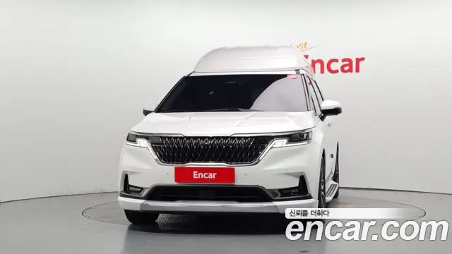 Kia Carnival Generation 4 — Фото автомобиля 3