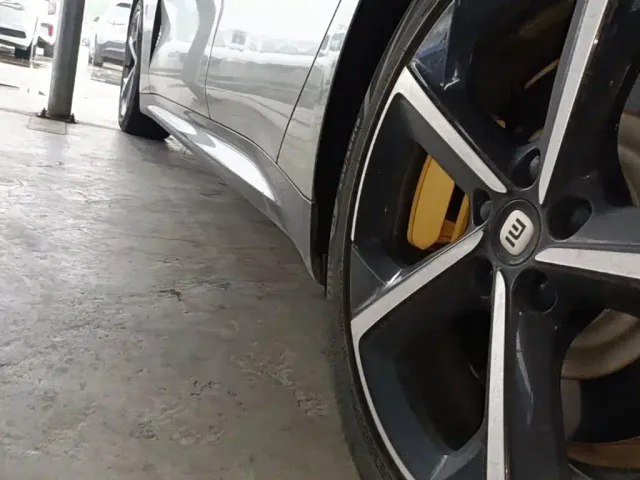 Xiaomi SU7 — Фото автомобиля 21