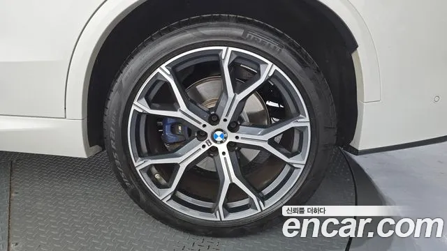 BMW X5 xDrive 40i M Sport — Фото автомобиля 21