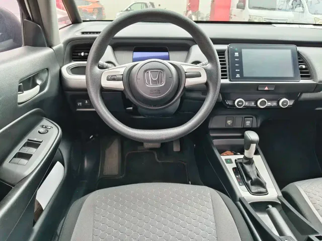 Honda Fit — Фото автомобиля 8