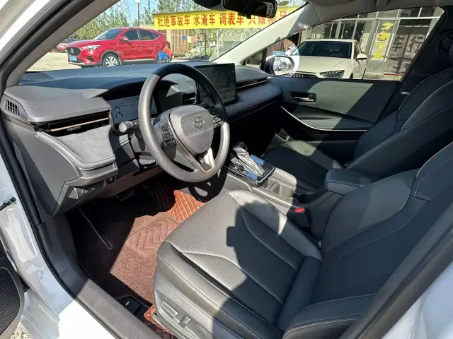 Toyota Corolla — Фото автомобиля 5