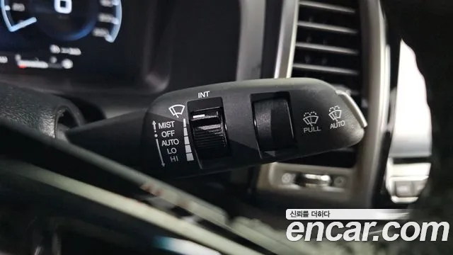 KG_Mobility_Ssangyong Rexton Новый Rexton Sport Khan Дизель 2.2 4WD — Фото автомобиля 15