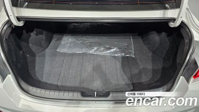 Hyundai Avante CN7 — Фото автомобиля 29