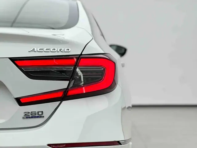 Honda Accord — Фото автомобиля 15