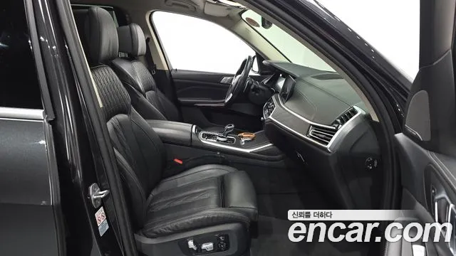 BMW X7 — Фото автомобиля 22