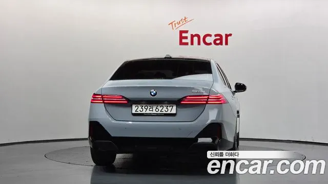 BMW 5-Series 5 серия (G60) 523d M Sport — Фото автомобиля 3