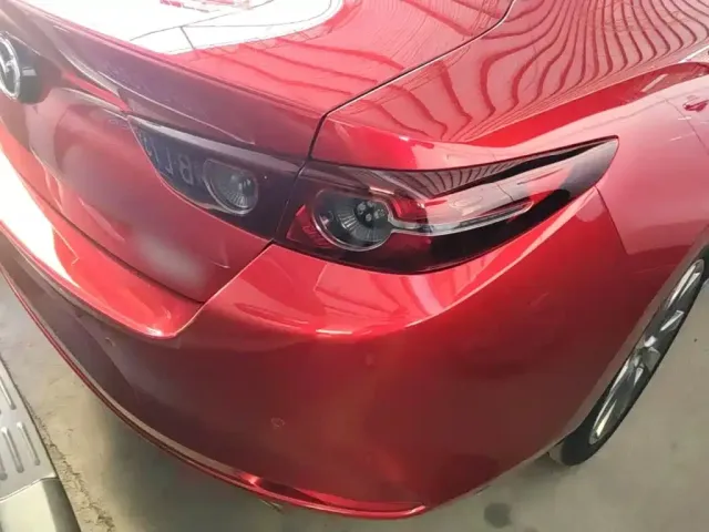 Mazda Axela — Фото автомобиля 7