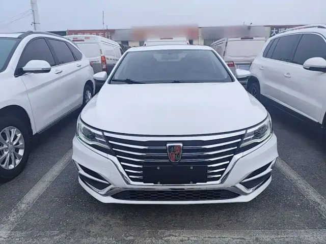 Roewe i6 — Фото автомобиля 2
