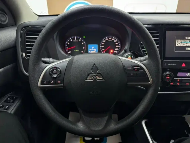 Mitsubishi Outlander — Фото автомобиля 11