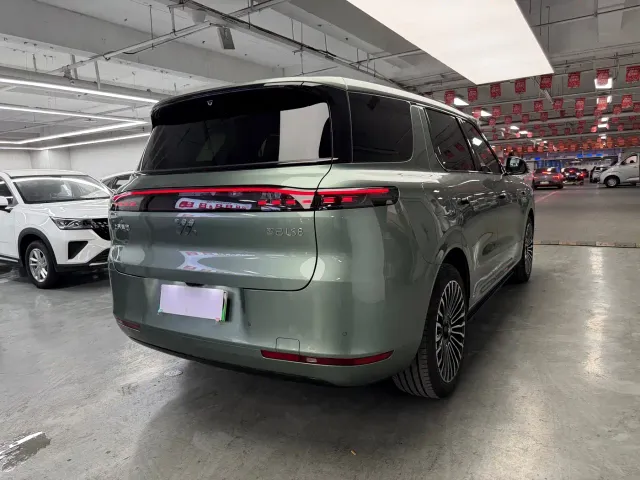 IM Motors LS8 — Фото автомобиля 11