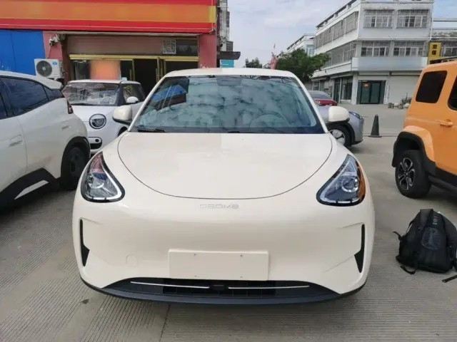 Geely Starry Wish — Фото автомобиля 2