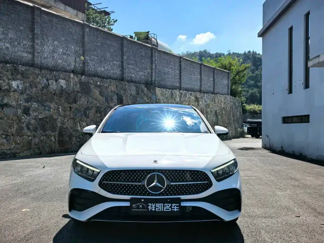Mercedes-Benz A-Class — Фото автомобиля 2