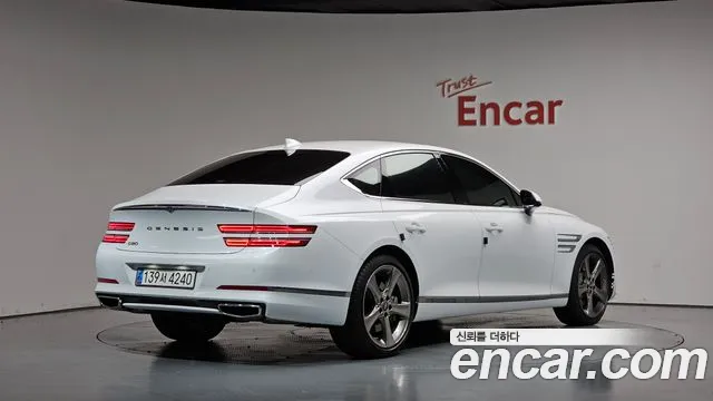 Genesis G80 RG3 — Фото автомобиля 2