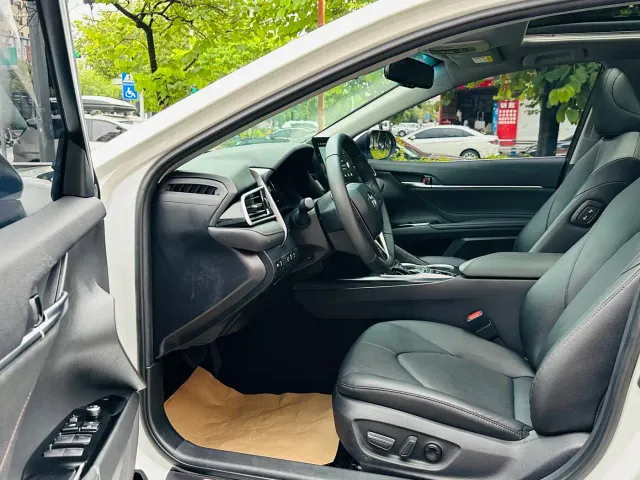 Toyota Camry — Фото автомобиля 14