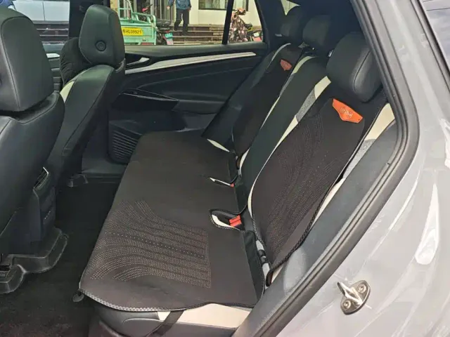 Volkswagen ID.4 Crozz — Фото автомобиля 10