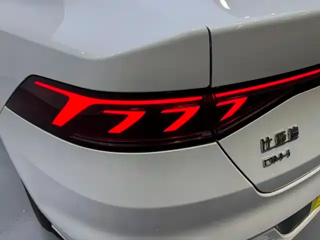 BYD Qin PLUS — Фото автомобиля 15