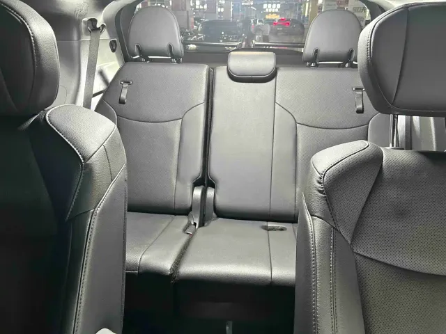 Toyota Sienna — Фото автомобиля 18