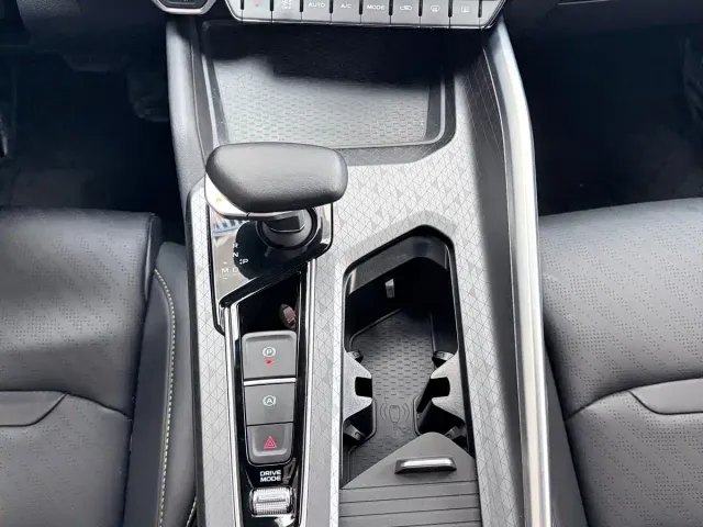 Geely Binyue — Фото автомобиля 9
