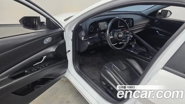 Hyundai Avante CN7 — Фото автомобиля 10