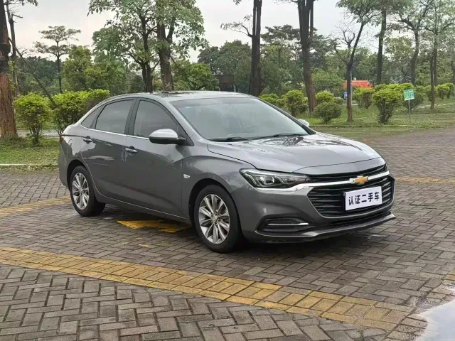 Chevrolet Monza — Фото автомобиля 3