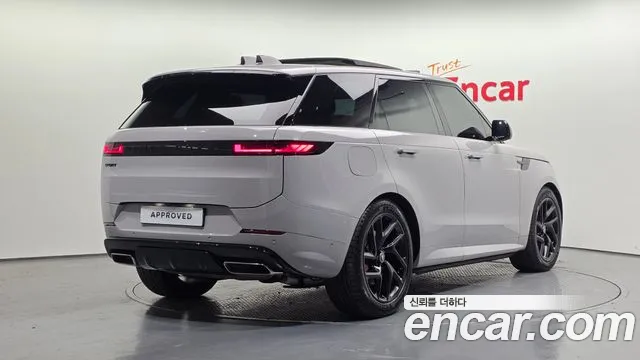 Land Rover Range Rover Sport 3rd Gen — Фото автомобиля 2