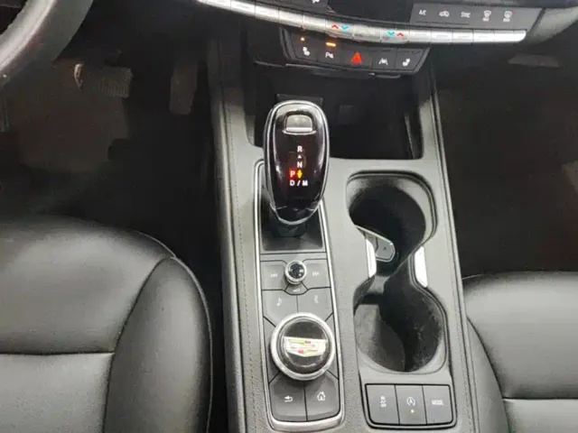 Cadillac XT4 — Фото автомобиля 16